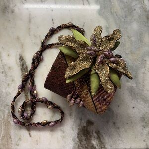 Vintage Mary Frances Intricate Beaded Bag With Green Silk Flowers